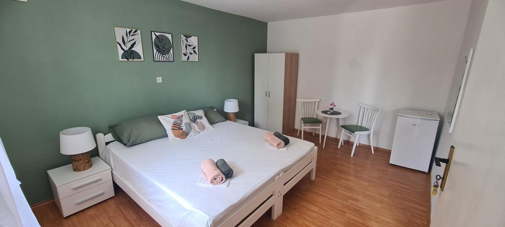 Apartments And Rooms Sanja スィビニ・クルンポスキ エクステリア 写真