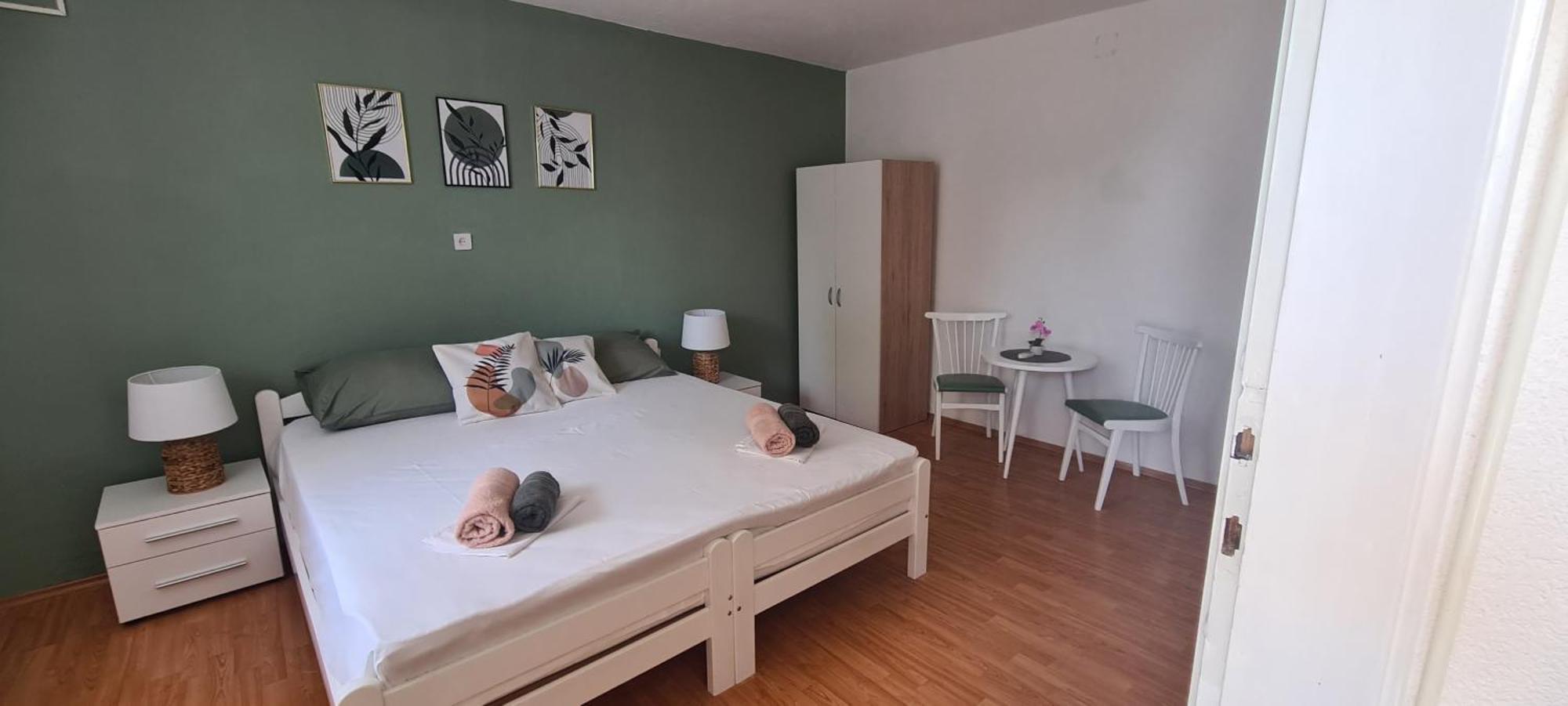 Apartments And Rooms Sanja スィビニ・クルンポスキ エクステリア 写真